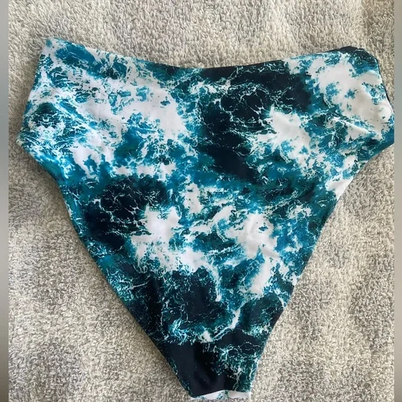 zaful swimsuit - Picture 2 of 4